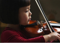 小提琴的持弓方法 记住小提琴音阶的方法